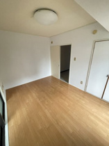 こちらの居間で趣味の時間をお楽しみください