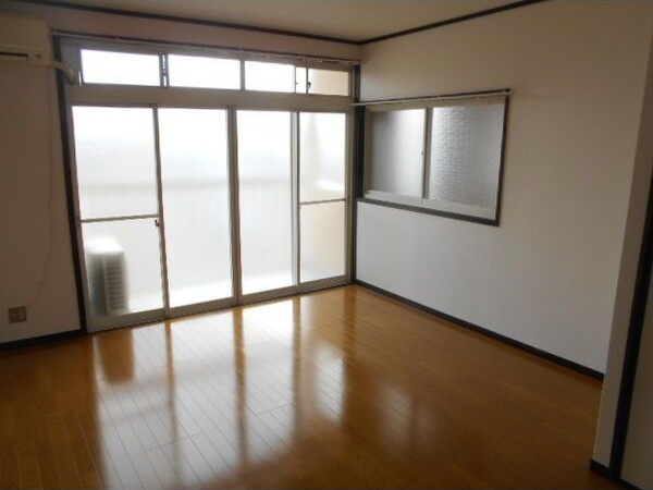 タウンハウスヨシダD棟の洋室