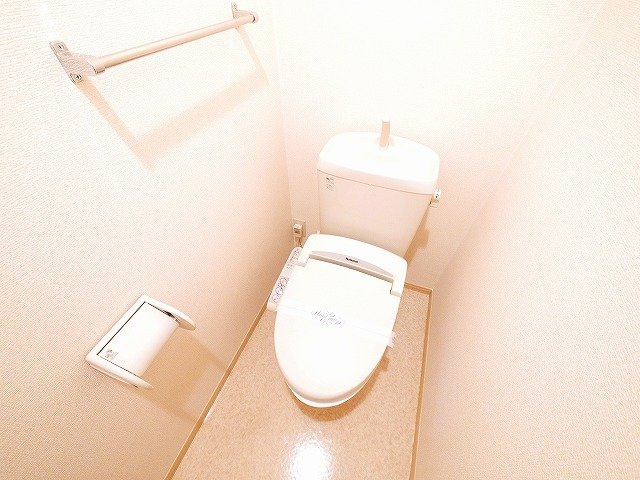 コート宮ノ下のトイレ|コンパクトで使いやすいトイレです