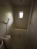 コンパクトで使いやすいシャワールームです