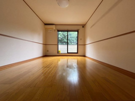 ゆったり過ごせるリビングです