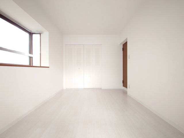 読売ランド第一マンションズの居間・リビング