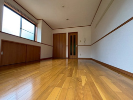 こちらの居間で趣味の時間をお楽しみください