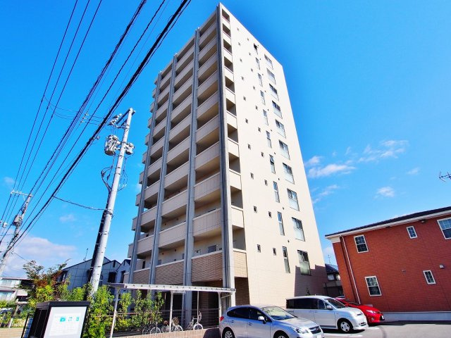 リアルエステート東原タワーの外観