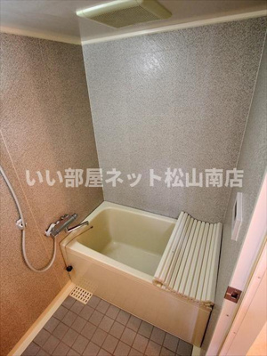 【浴室】 | ロイヤル・ヴィラ