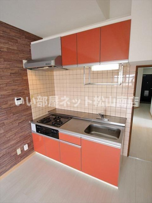 【キッチン】 | ロイヤル・ヴィラ