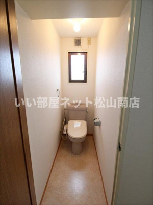 【トイレ】 | ロイヤル・ヴィラ