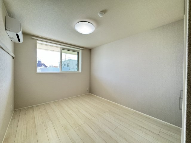 グリナージュ　リリアの洋室|洋室7.1帖♪
