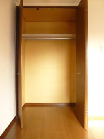 デュエットA棟の収納