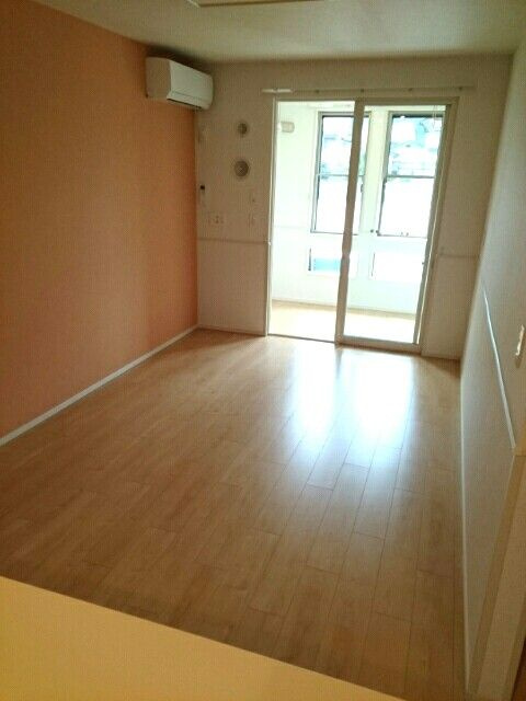 メゾン　ド　ディアスの居間・リビング