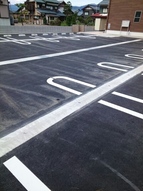 メゾン　ド　ディアスの駐車場