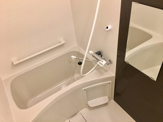 落ち着いた空間のお風呂です