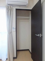 内装は落ち着いています