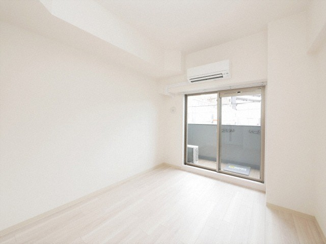 ファステートNAMBA華月の居間・リビング