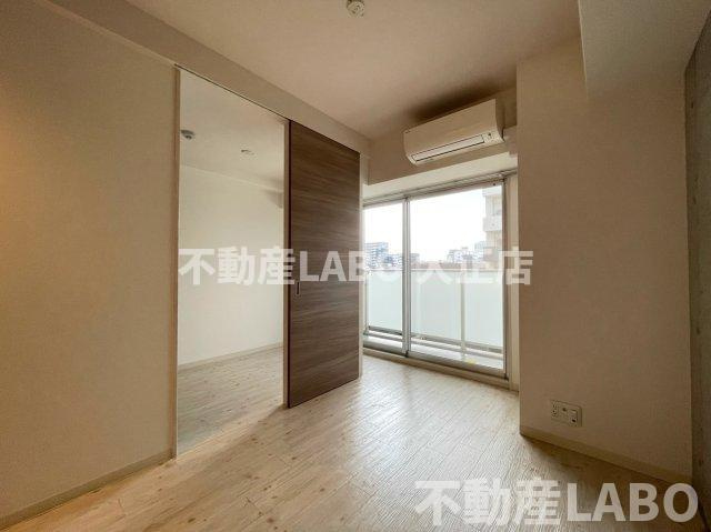 アイボリーポワント難波WESTの居間・リビング