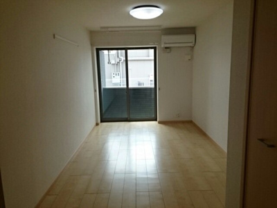 【居間・リビング】 | フライハイト | おしゃれな居間です