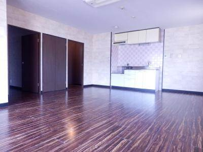 エルバーニョくろもんの内装|リビング