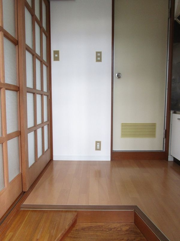 ベリルハイツの玄関