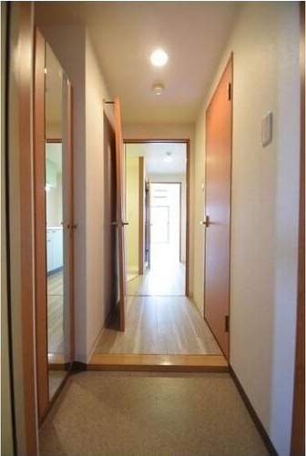 第3　OTAビルの玄関