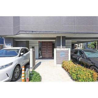 【エントランス】 | Gramercy Juso-higashi 1st