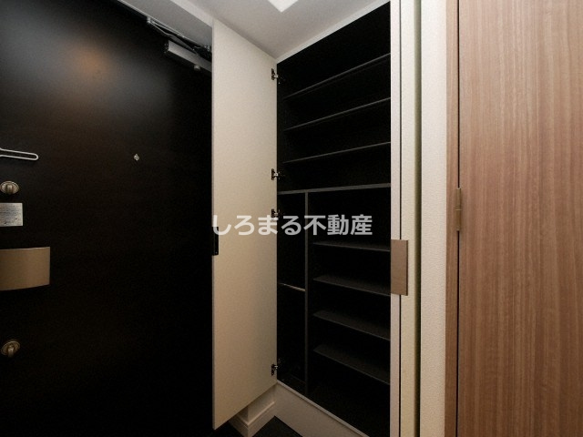 プレサンスOSAKA DOMECITYスクエアの収納