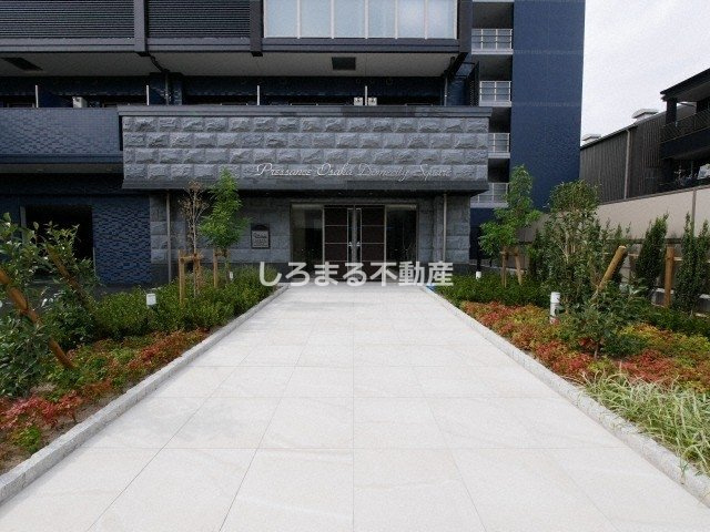 プレサンスOSAKA DOMECITYスクエアのエントランス