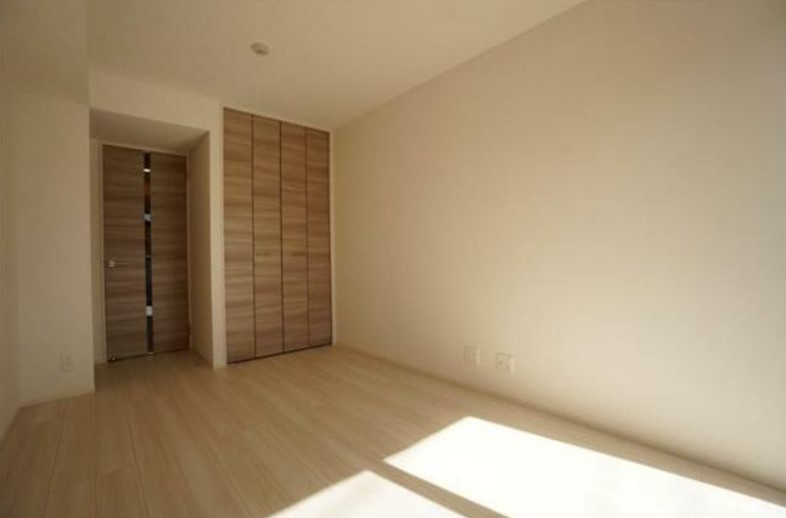 クレールレジデンスの居間・リビング