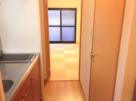 コンパクトなキッチンで掃除もラクラク