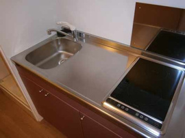 コンパクトなキッチンで掃除もラクラク