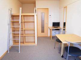 こちらの居間で趣味の時間をお楽しみください