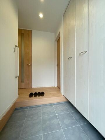 メゾン　クレールの玄関