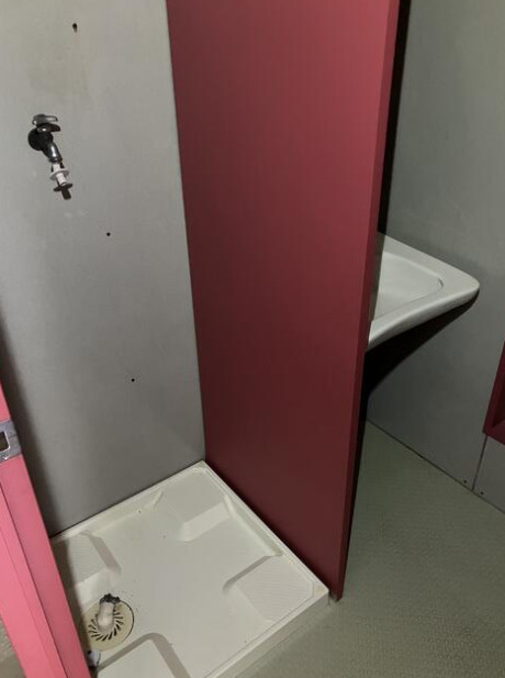 朝来市生野町円山　共同住宅のランドリースペース