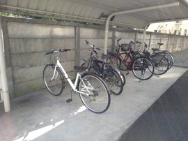 駐輪場　原付＆自転車のみ駐輪可能