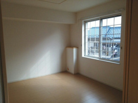 内装は落ち着いています