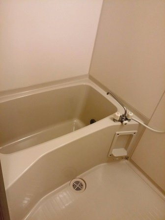 バス・トイレ別です