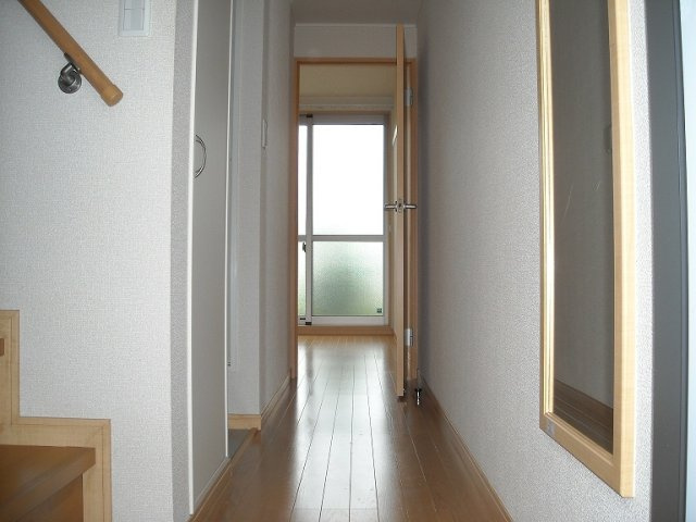 落ち着いた玄関です