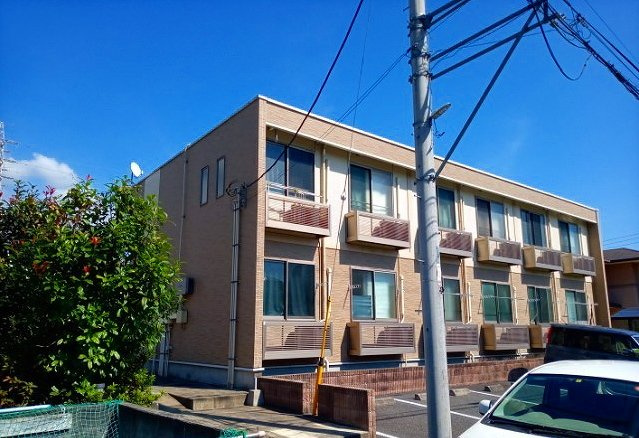 落ち着いた雰囲気の外観です