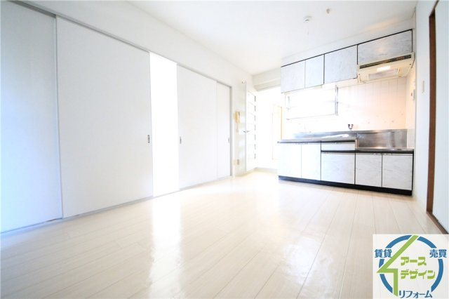 ベルトピア西明石6の居間・リビング