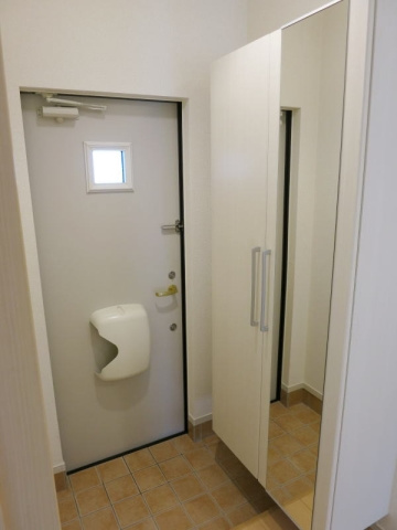 アプローズ天神前の玄関