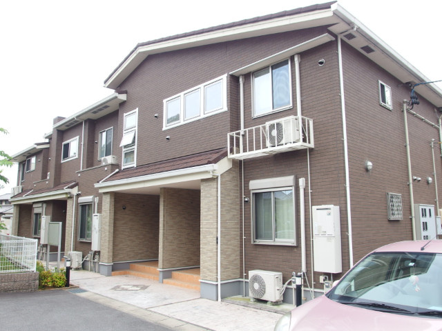 アプローズ天神前の外観