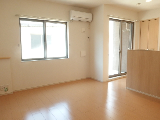 アプローズ天神前の居間・リビング