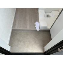 収納もある玄関です