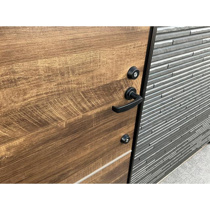 落ち着いた玄関です