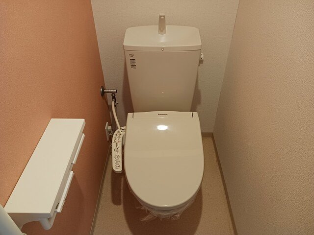 エスポワールのトイレ|コンパクトで使いやすいトイレです