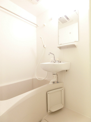 ゆったり過ごせるお風呂です