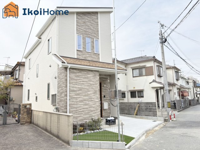 明石市大久保町大久保町　新築戸建の前面道路含む現地写真|【ホームページに現地動画掲載中】●年中無休：当日予約可●東側に隣地の通路になっている為建物なく開放的です