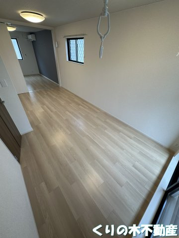 【居間・リビング】 | メリーレーヴ | 使いやすい居間です