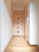 明るい玄関です