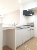 コンパクトなキッチンで掃除もラクラク