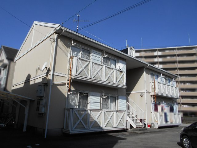 東代ハイツ　B棟の外観